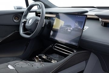 Lotus Eletre