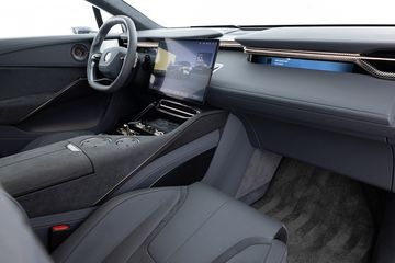 Lotus Eletre