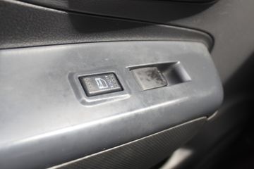 Nissan Pixo