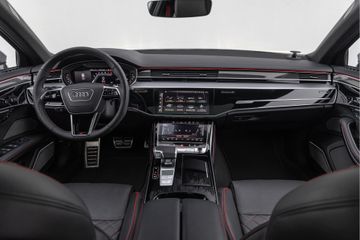 Audi S8