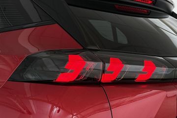 Peugeot e-2008