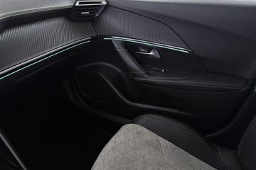 Peugeot e-2008