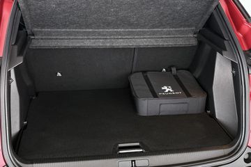 Peugeot e-2008