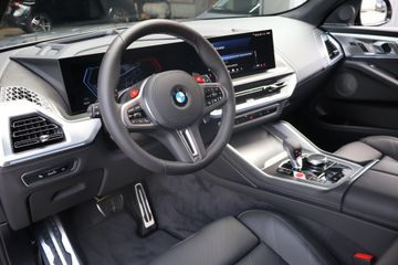 BMW XM