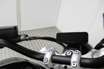 BMW R 12