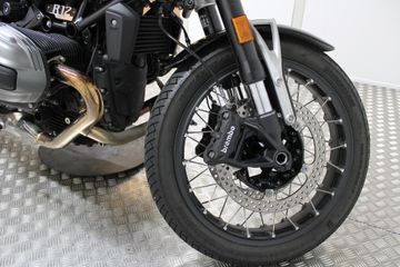 BMW R 12