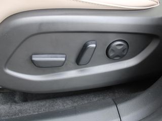 Mazda CX-6e