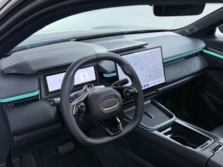 Lynk & Co 08