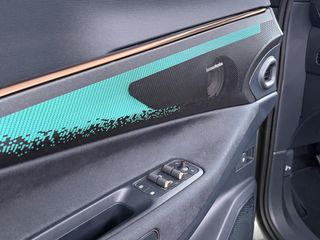 Lynk & Co 08
