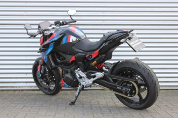 BMW F 900 R