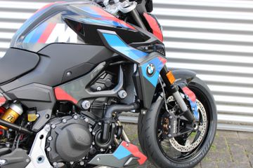 BMW F 900 R