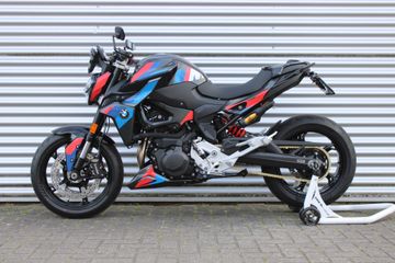 BMW F 900 R