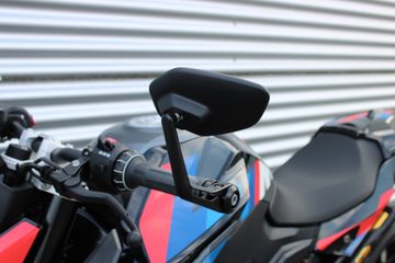 BMW F 900 R
