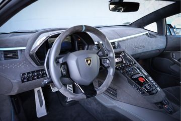 Lamborghini Aventador