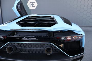 Lamborghini Aventador