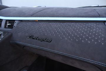 Lamborghini Aventador
