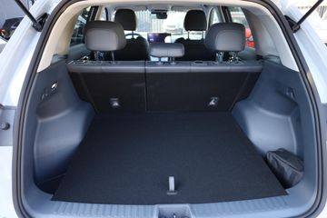 Geely E5