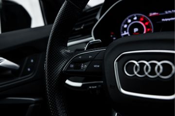 Audi RSQ3