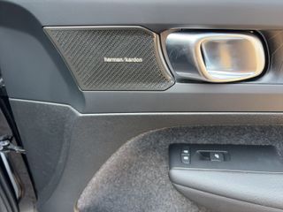 Volvo EX40