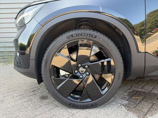 Volvo EX40