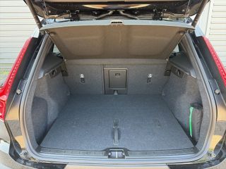 Volvo EX40