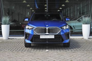 BMW iX2
