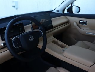 Leapmotor C10
