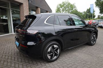 Geely E5
