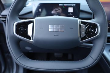 Geely E5