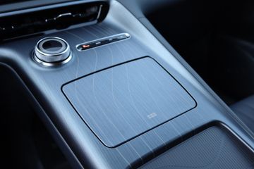 Geely E5