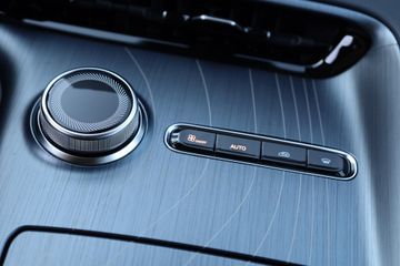 Geely E5