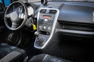 Opel Agila