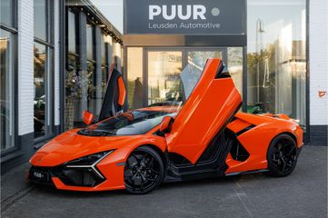 Lamborghini Revuelto