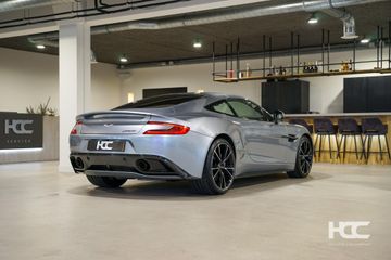 Aston Martin V12 Vanquish