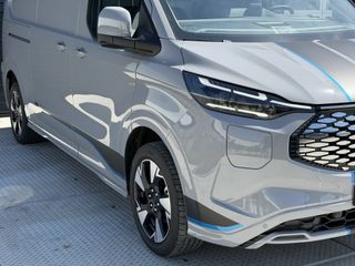 Ford E-Transit Custom