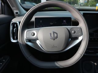 Leapmotor B10