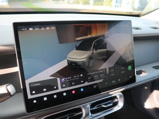 Leapmotor B10