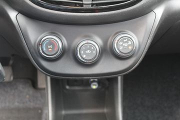 Opel KARL