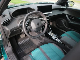Peugeot e-2008