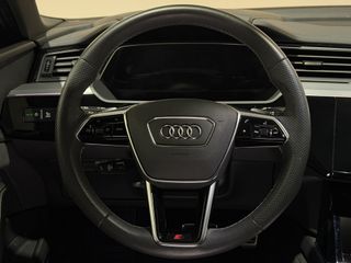 Audi Q8 Sportback e-tron