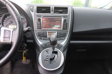 Toyota Verso-S