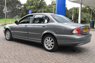 Jaguar X-Type