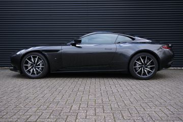 Aston Martin DB11