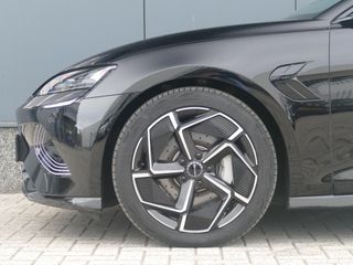 BYD SEAL