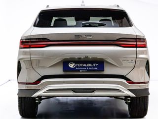 BYD SEAL U
