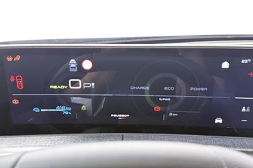 Peugeot e-3008