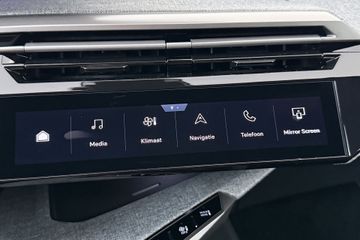 Peugeot e-3008