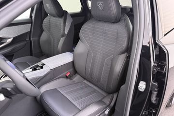 Peugeot e-3008