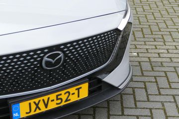 Mazda 6e