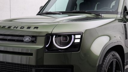 Land Rover Defender